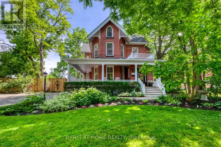 118 MAIN STREET S, Brampton (Downtown Brampton), Ontario L6W2C8