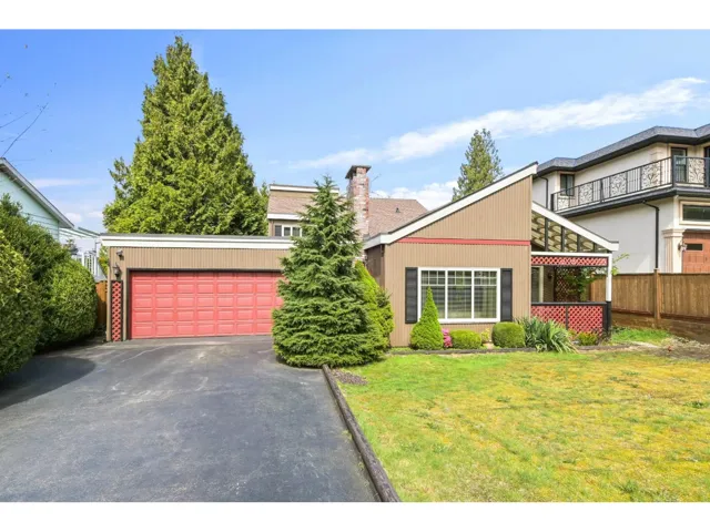 20123 49A AVENUE, Langley, British Columbia V3A3S2