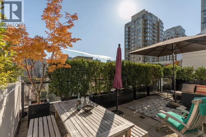 PH803 988 RICHARDS STREET, Vancouver, British Columbia V6B8R2