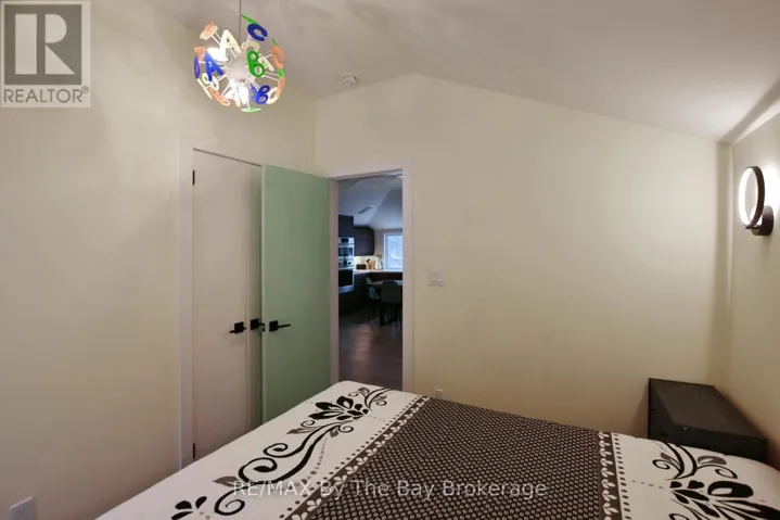 780