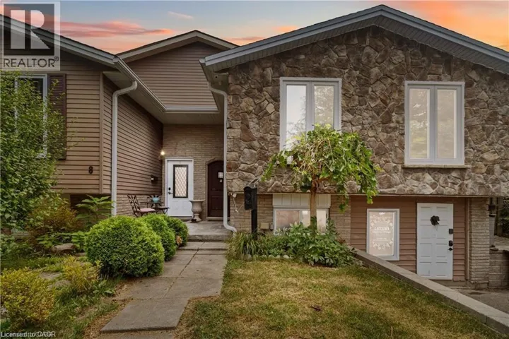 6 EQUESTRIAN Court, Brantford, Ontario N3P1H1