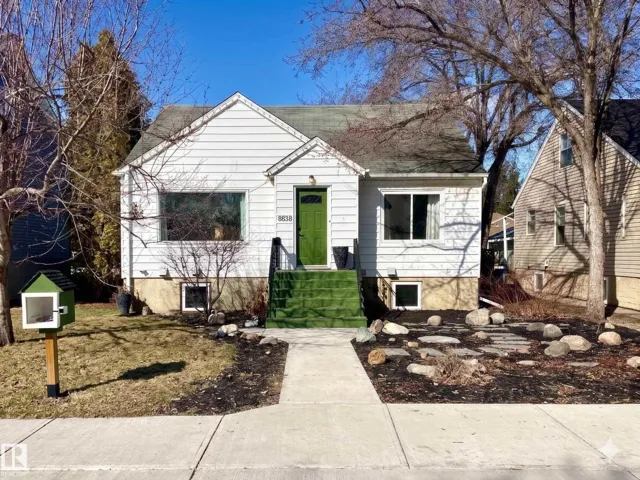 7408 86 AV NW, Edmonton, Alberta T6H2T7