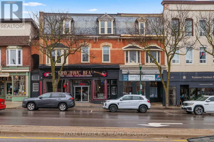 UPPER - 137 BROADWAY, Orangeville, Ontario L9W1K2