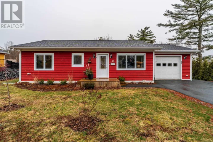 14 Hillside Drive, Bridgewater, Nova Scotia B4V3C7