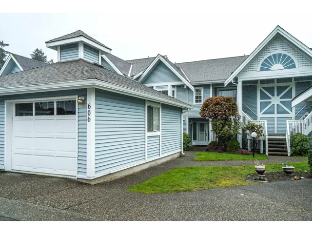 606 9131 154TH STREET, Surrey, British Columbia V3R9G8