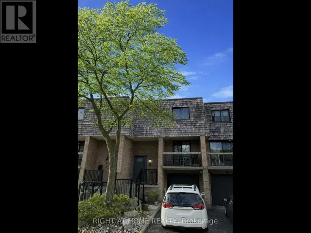 22 - 6 GLADE CARSE WAY, Toronto (Westminster-Branson), Ontario M2R3H1