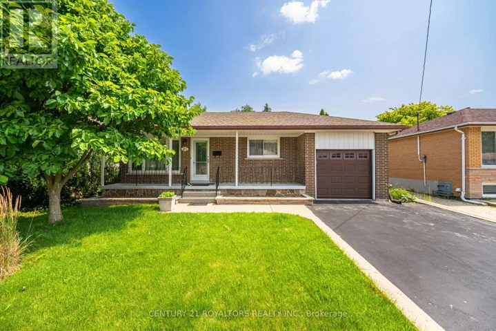 21 JERSEY AVENUE, Brampton (Bram East), Ontario L6W1L5