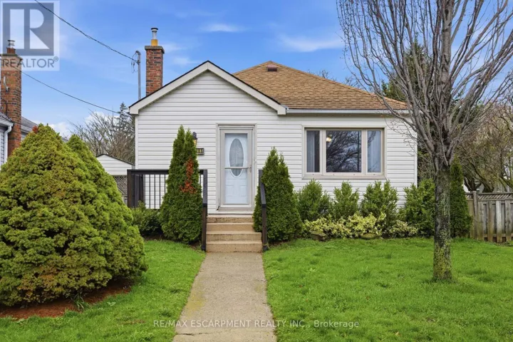 138 GLENHOLME AVENUE, Hamilton (Glenview), Ontario L8K3L7