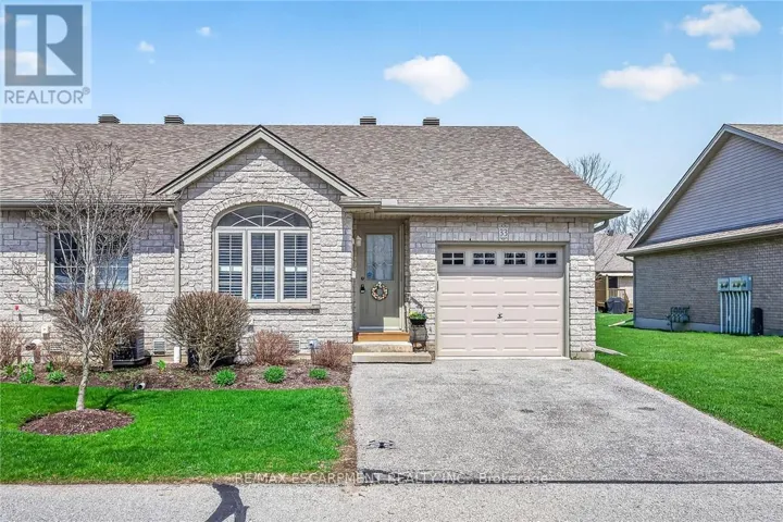 33 - 510 QUEENSWAY STREET W, Norfolk (Simcoe), Ontario N3Y4R4