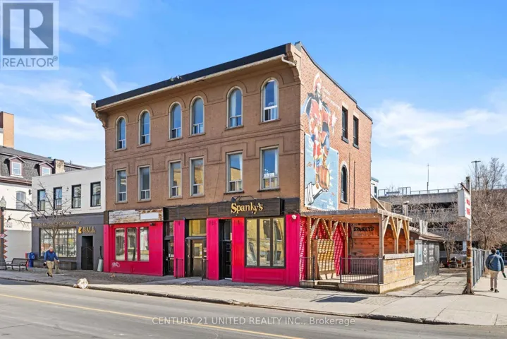 197 HUNTER STREET W, Peterborough (Town Ward 3), Ontario K9H2L1