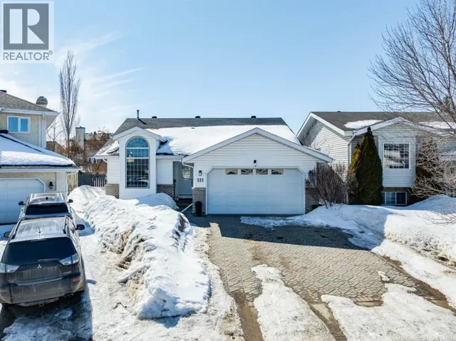 121 Castle Ridge Lane, Fort McMurray, Alberta T9H3Y7