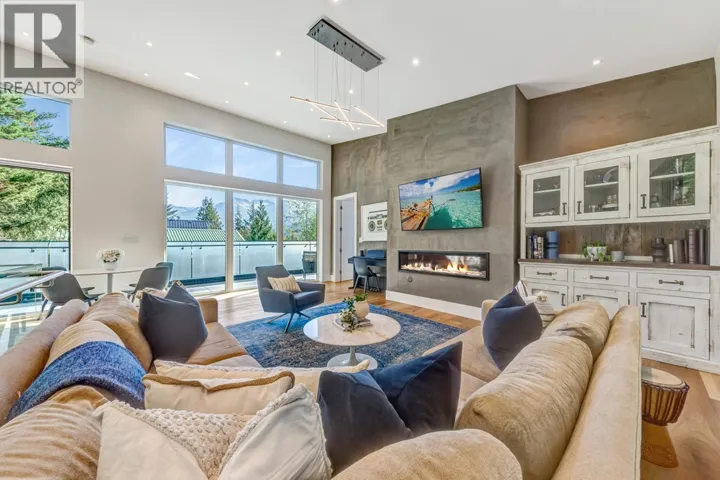 8224 ALPINE WAY, Whistler, British Columbia V8E0G2