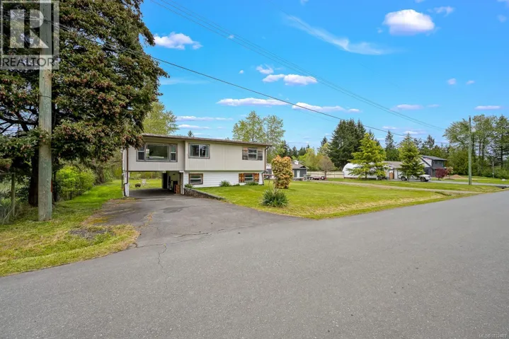 1238 Don Rd, Comox, British Columbia V9M4C4