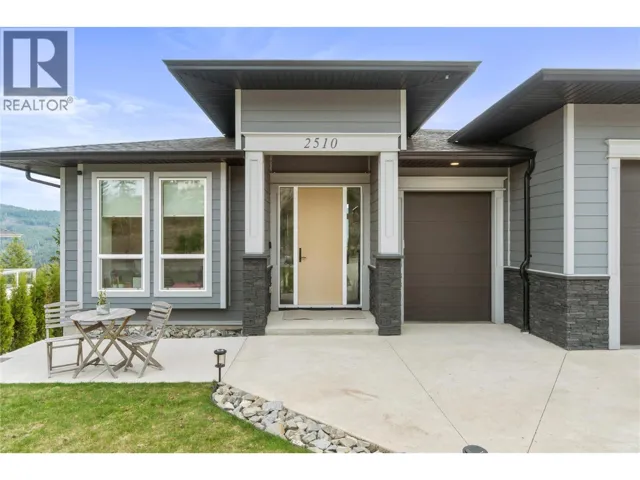 2510 Highlands Drive, Blind Bay, British Columbia V0E1H0