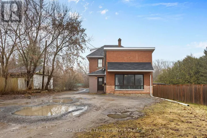 47 DANIEL STREET S, Arnprior, Ontario K7S2L5