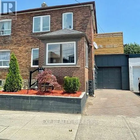 LOWER - 525 OLD WESTON ROAD, Toronto (Weston-Pellam Park), Ontario M6N3B2