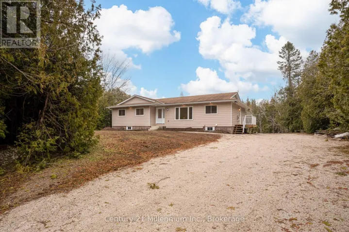 12 NICHOLAS STREET, Northern Bruce Peninsula, Ontario N0H2G0