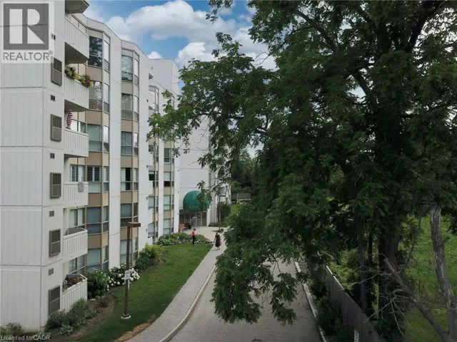 3267 KING Street E Unit# 505, Kitchener, Ontario N2A4A4