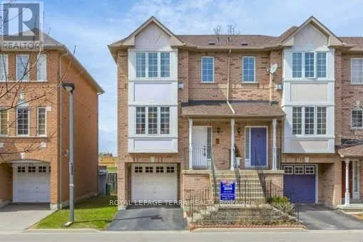 16 - 80 ACORN PLACE, Mississauga (Hurontario), Ontario L4Z4C9