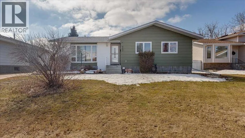 6107 57 Avenue, Ponoka, Alberta T4J1L2
