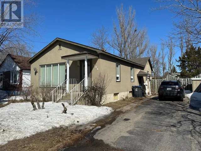 206 Shuniah ST, Thunder Bay, Ontario P7A2Z8