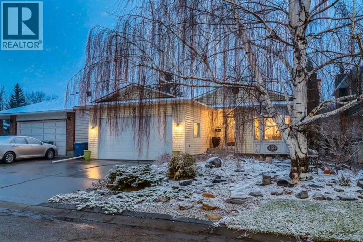 8 DEERWOOD Road SE, Calgary, Alberta T2J6E1