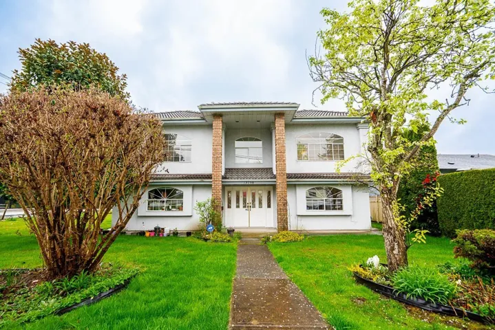 13798 92 AVENUE, Surrey, British Columbia V3V1J2