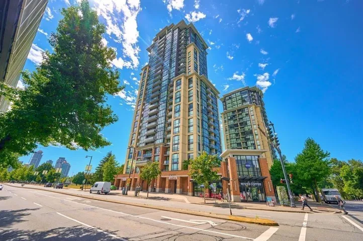1907 10777 UNIVERSITY DRIVE, Surrey, British Columbia V3T0E6