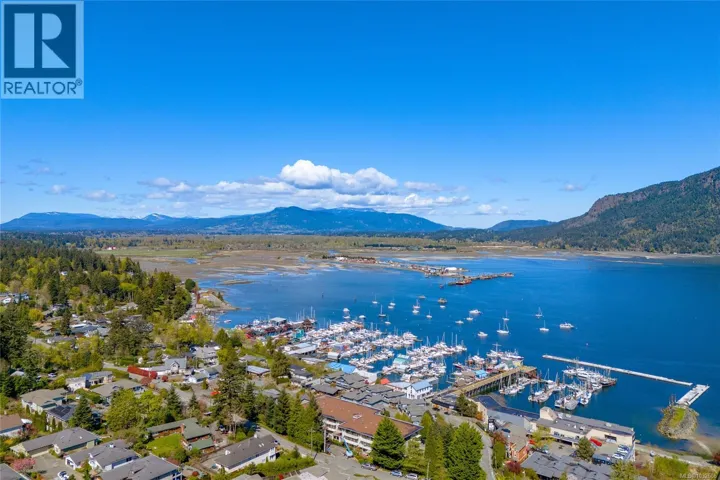 204 1715 Pritchard St, Cowichan Bay, British Columbia V0R1N1