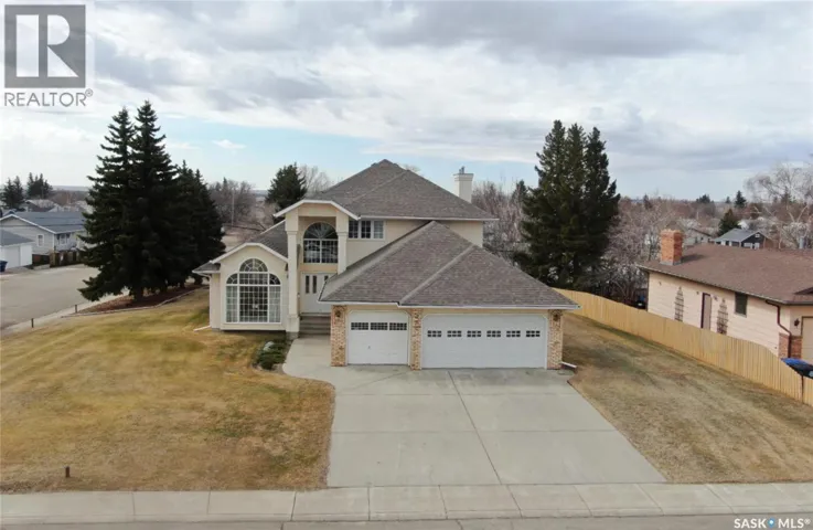 202 7th AVENUE W, Biggar, Saskatchewan S0K0M0