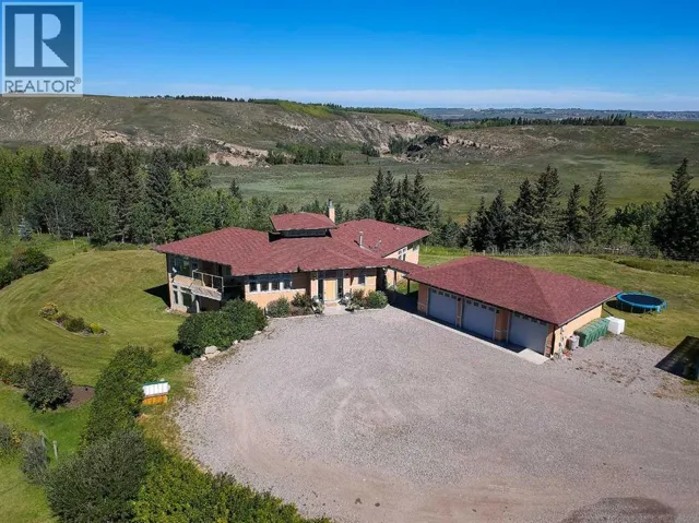 254069 Towers Trail, Rural Rocky View County, Alberta T4C2A3