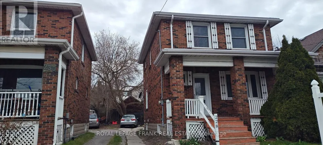 228 RITSON ROAD S, Oshawa (Central), Ontario L1H5H7