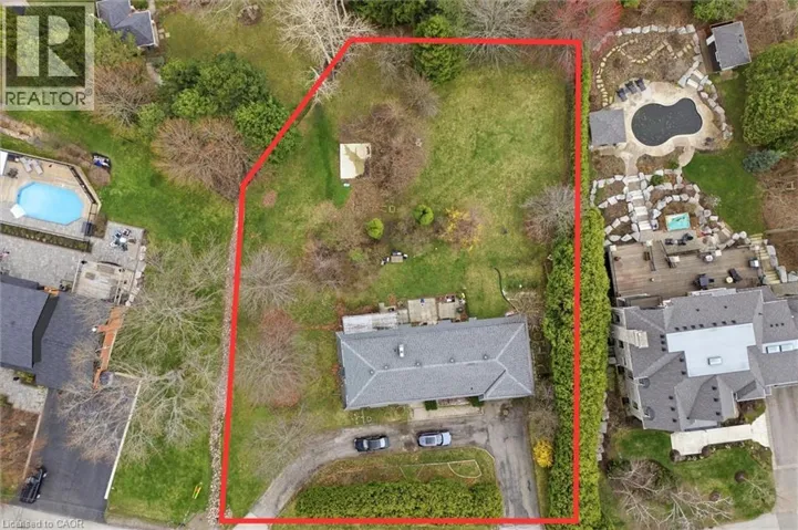 1310 BEAUFORT Drive, Burlington, Ontario L7P4V9