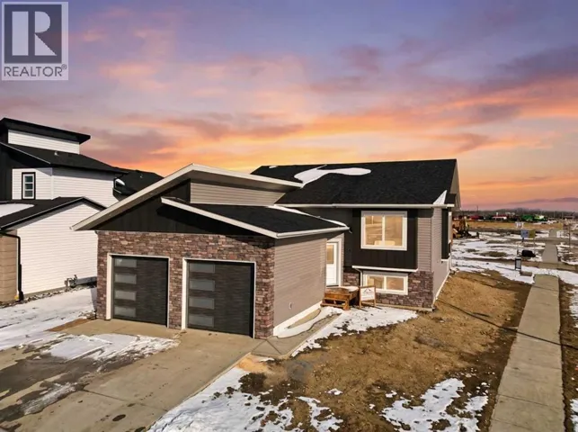 78 Parlby Crescent, Lacombe, Alberta T4L0J9