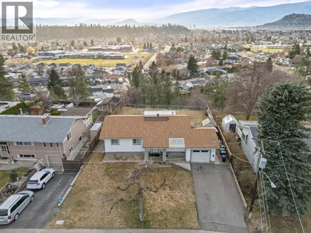870 Dougall Road S, Kelowna, British Columbia V1X3J8