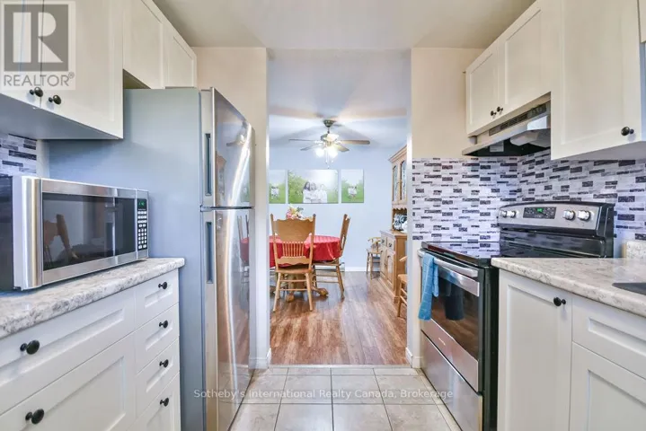 38 - 112 LOGGERS RUN, Barrie (Ardagh), Ontario L4N6X1