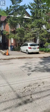 74 KENILWORTH AVENUE, Toronto (The Beaches), Ontario M4L3S5