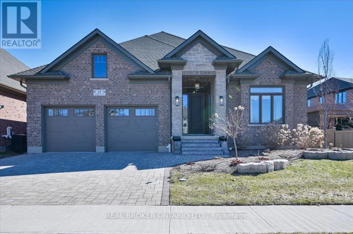 15 LANGTON DRIVE, Kitchener, Ontario N2P2X9