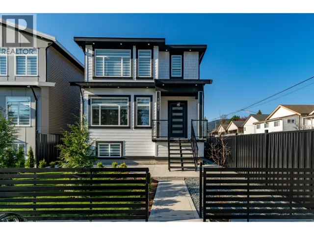 1527 MANNING AVENUE, Port Coquitlam, British Columbia V3B1K6