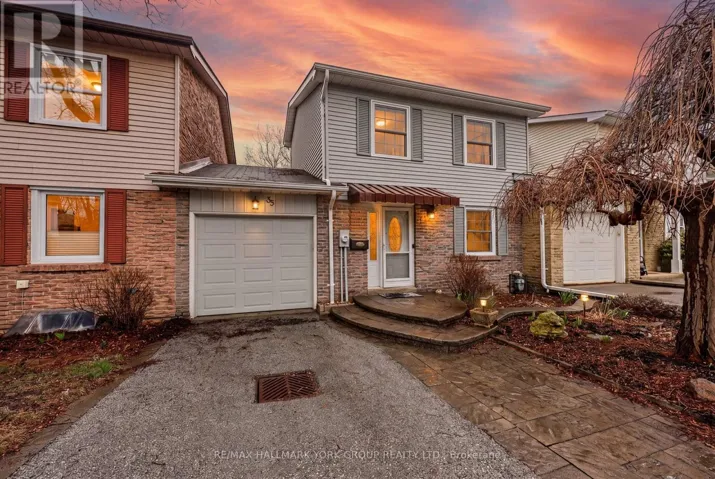 35 PARKLAND COURT, Aurora (Aurora Heights), Ontario L4G3M5