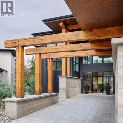 10248 Beacon Hill Drive, Lake Country, British Columbia V4V0A9