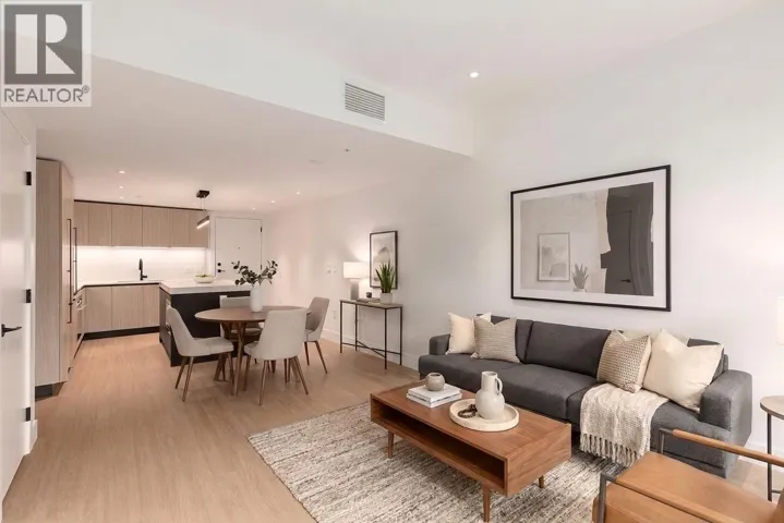 110 2235 E BROADWAY, Vancouver, British Columbia V5N0J5