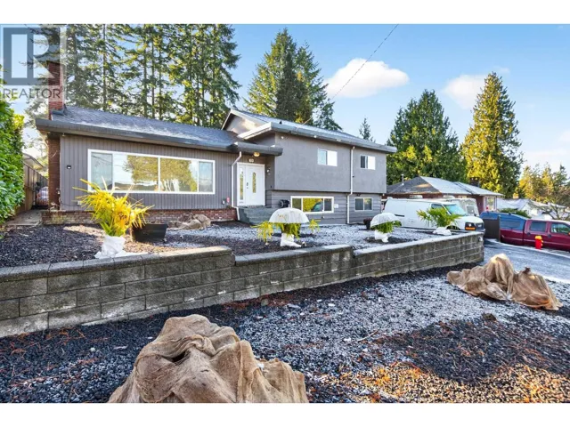 928 STANTON AVENUE, Coquitlam, British Columbia V3J4V2