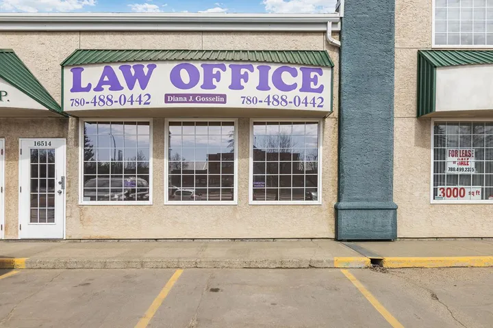 #4 #4, 10005 166 Street NW, Edmonton, Alberta T5P4Y1