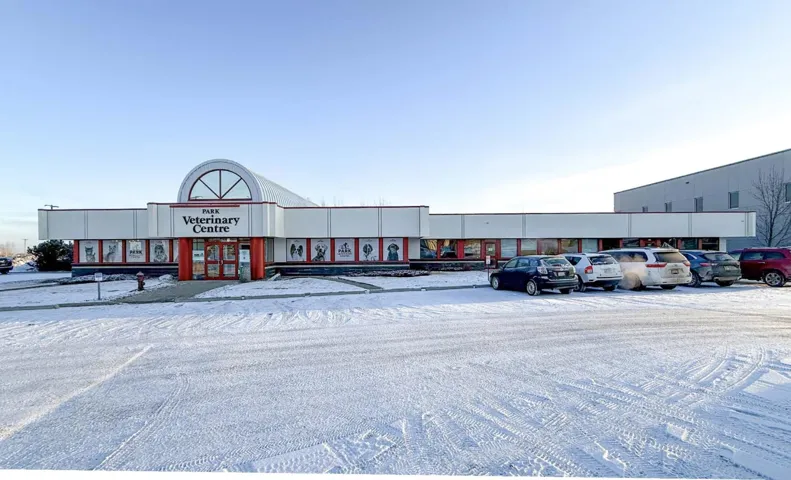 101 Broadway Boulevard, Sherwood Park, Alberta T8H1T1