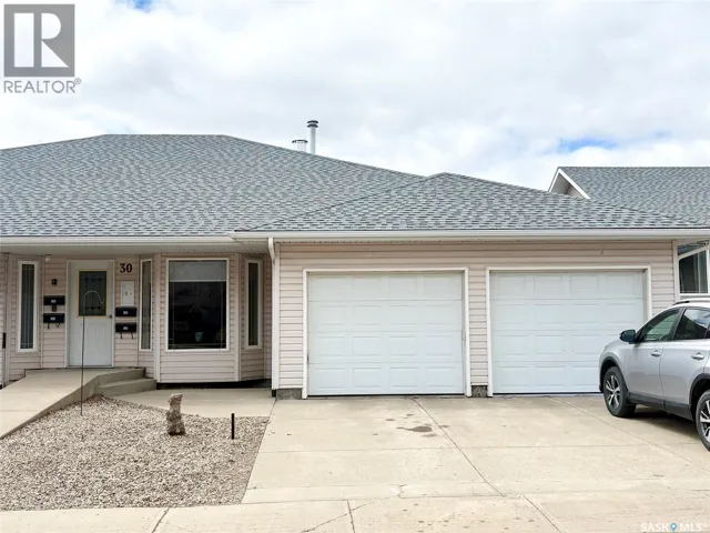 102 30 Russell DRIVE, Yorkton, Saskatchewan S3N3W2
