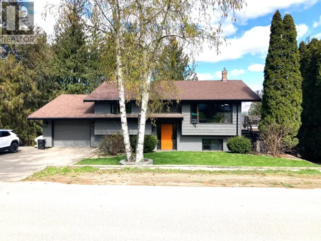 1221 Dunkirk Road, Sorrento, British Columbia V0E2W0