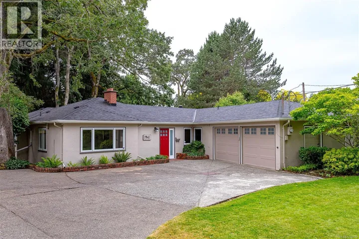 1941 Mayfair Dr, Saanich, British Columbia V8P1R1