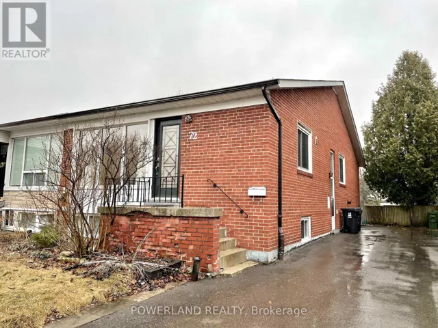 MAIN FLOOR - 72 PYNFORD CRESCENT, Toronto (Parkwoods-Donalda), Ontario M3A1W8