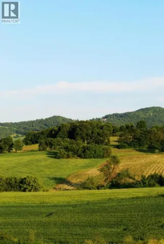 12, 3622 85 Street SW, Calgary, Alberta T3H3V7